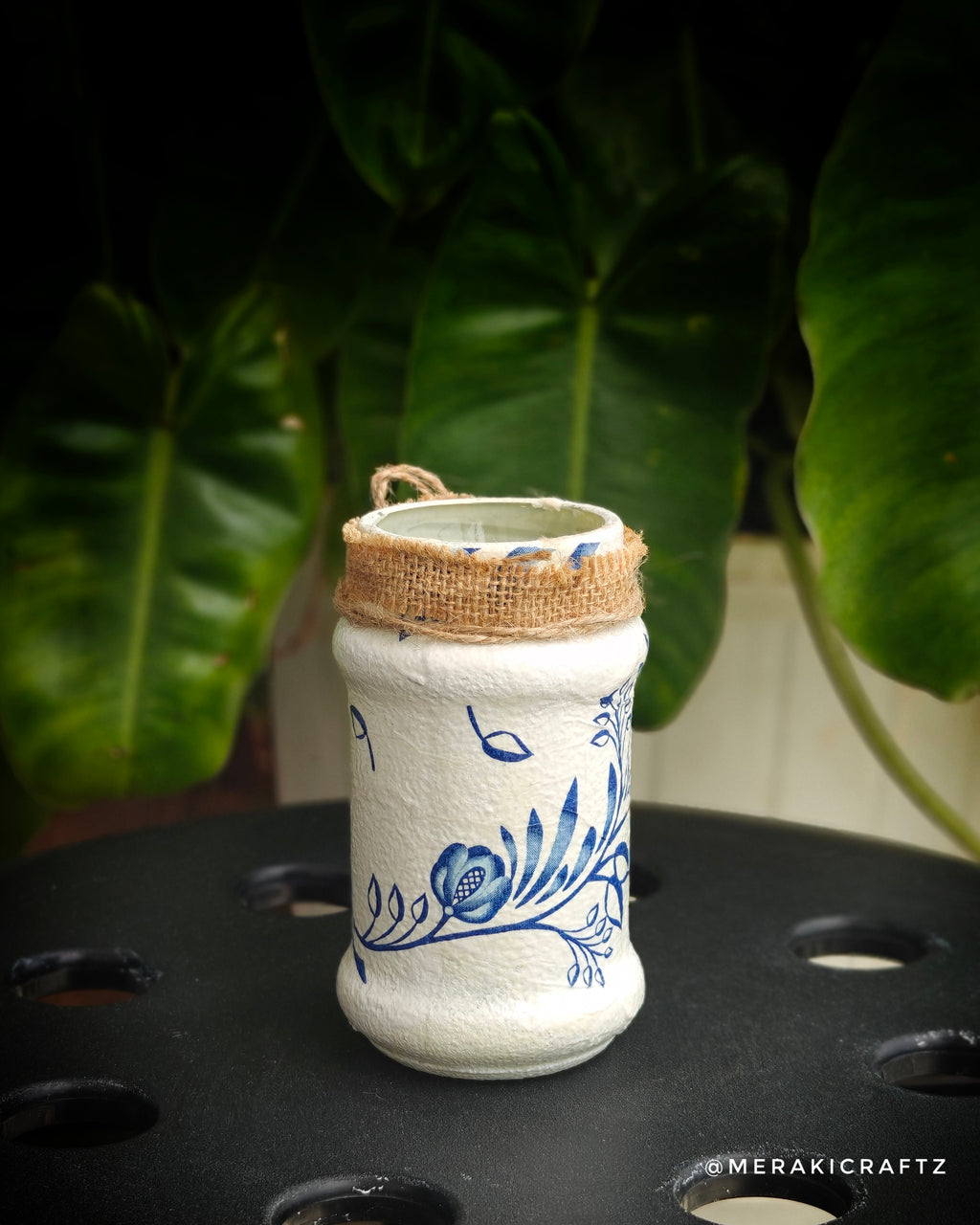 Handcrafted Upcycled Glass Jar – Delft Blue Botanical Charm
