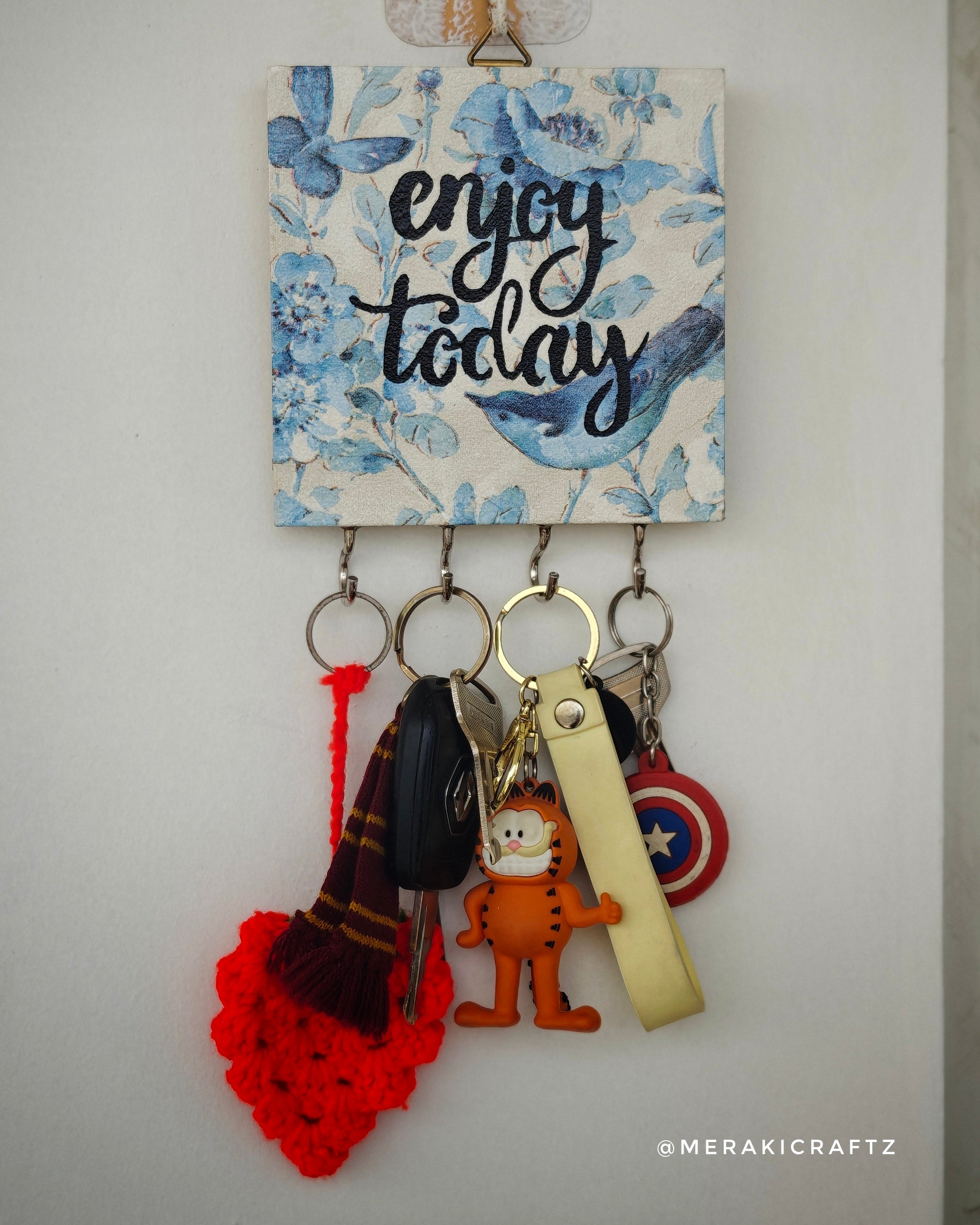 Handcrafted Decoupaged Pinewood Key Holder – Bluebird Bloom